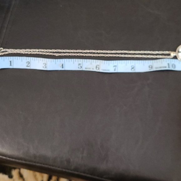 Ying & Yang Cat Pendant - Picture 7 of 8